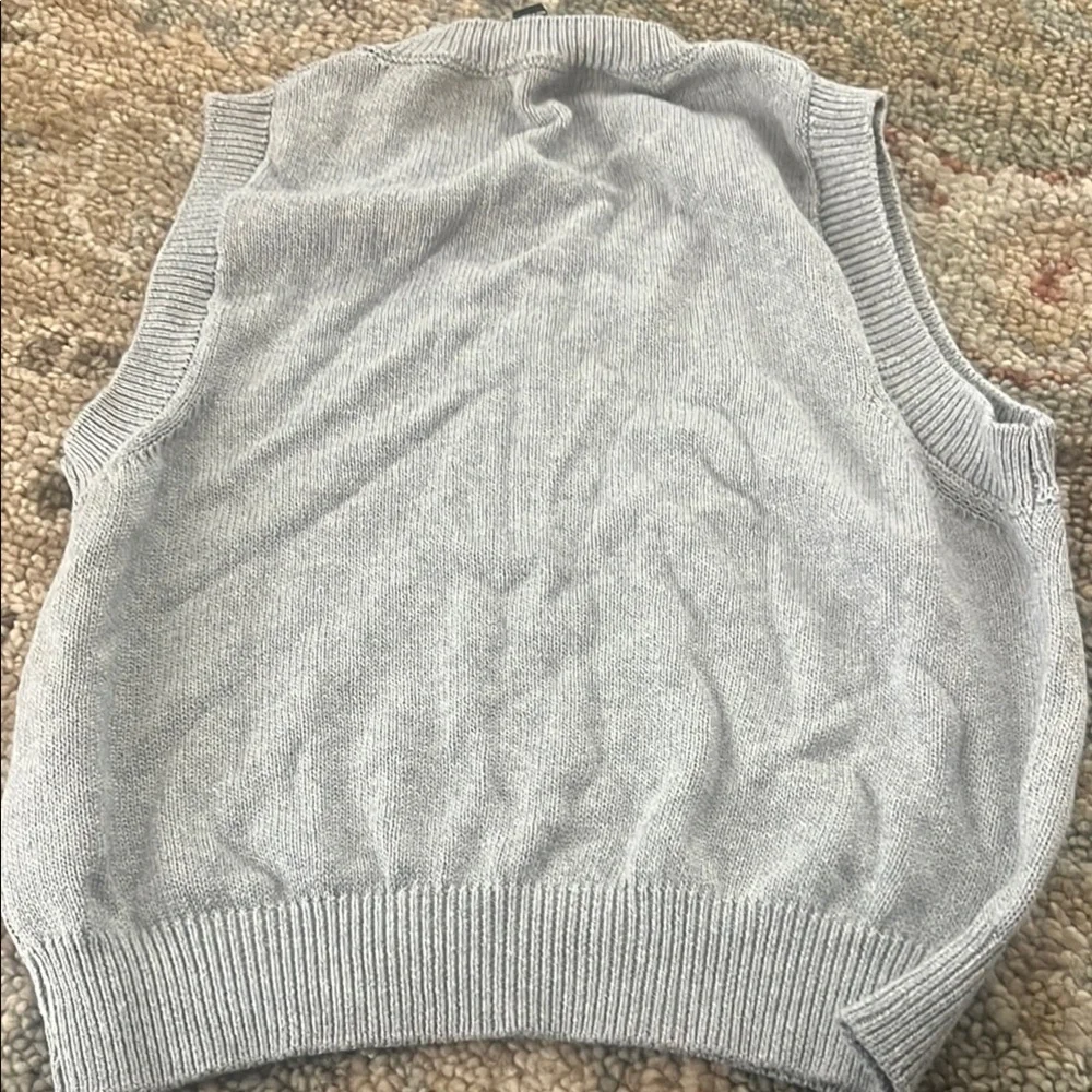 Forever 21 Gray V-Neck Knit Sweater - Picture 4 of 4